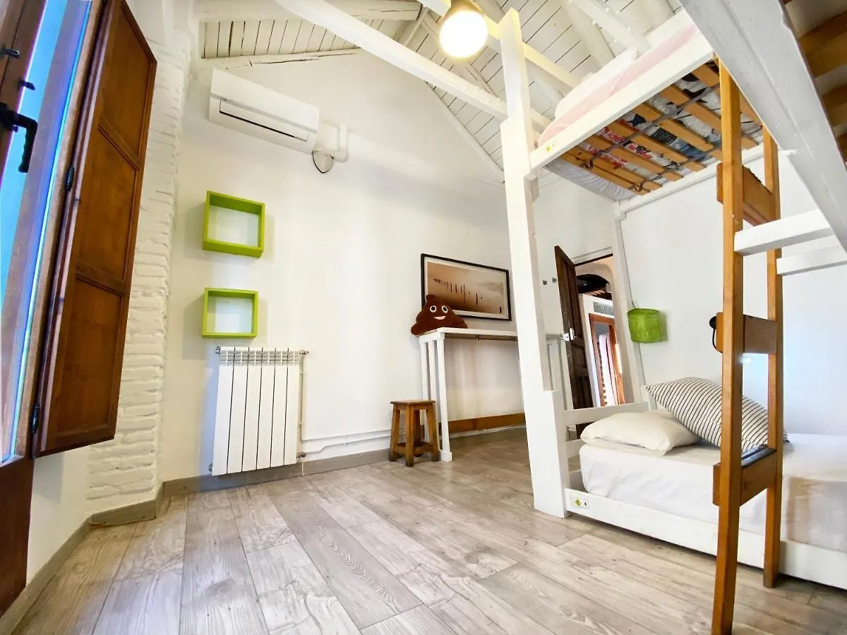 Makuto Coliving House Albergue Granada Hostal