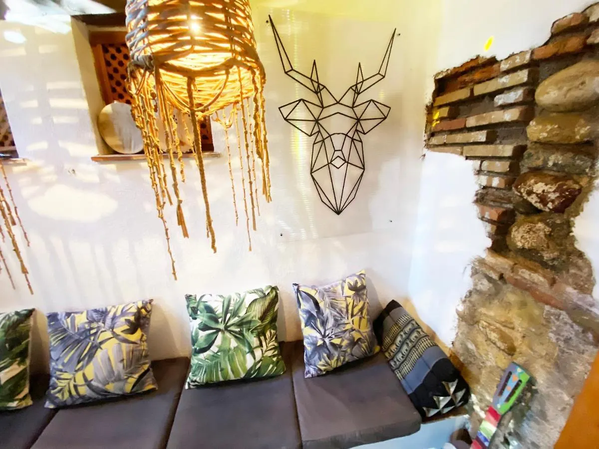 Makuto Coliving House Albergue Granada