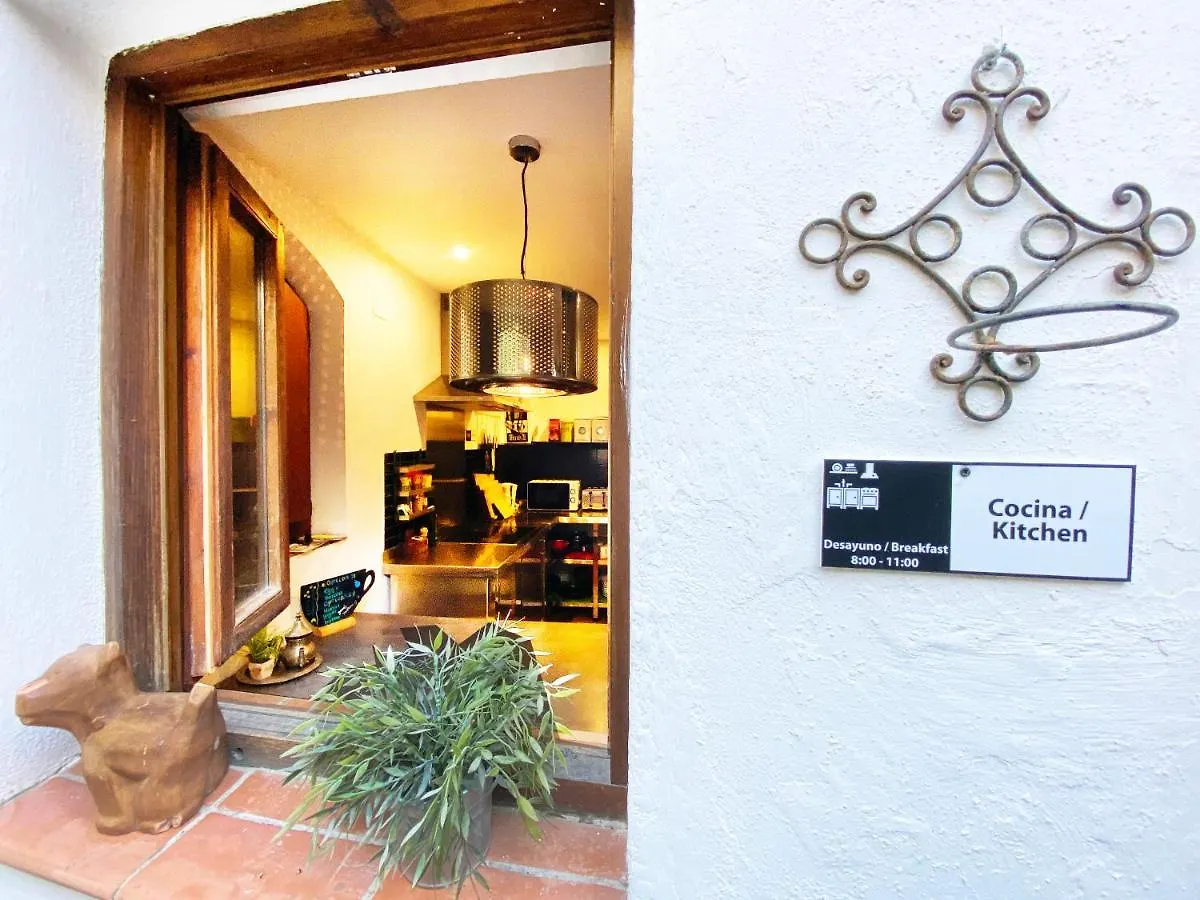 Makuto Coliving House Albergue Granada Hostal
