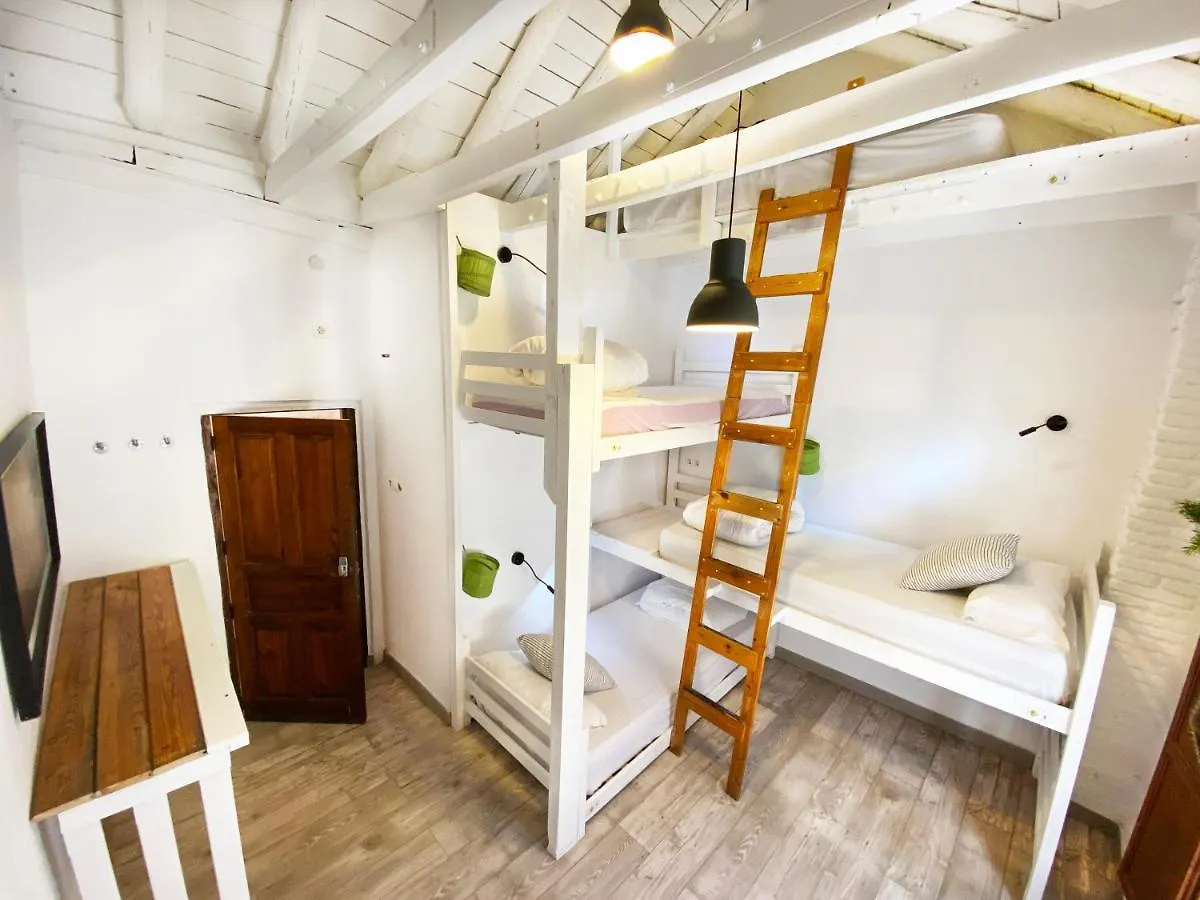 Makuto Coliving House Albergue Granada 0*,